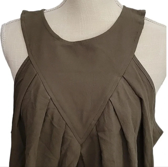 NWT Emery Rose Tank - Picture 2 of 4